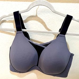 Livi Active sports bra 38DDD